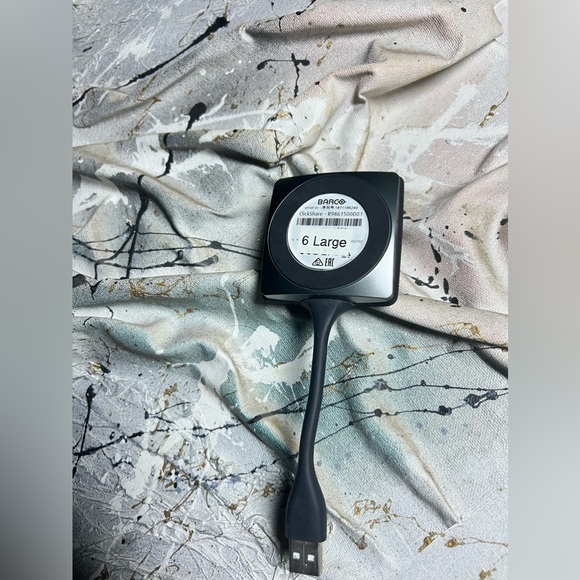 Barco ClickShare Button Switch, R9861500D01 for Laptop, Gray - Picture 2 of 6